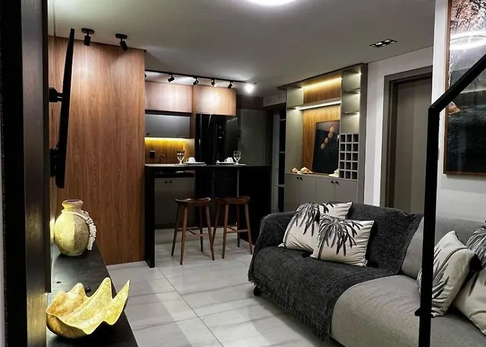 Luxuosa Cobertura Em Cabo Branco